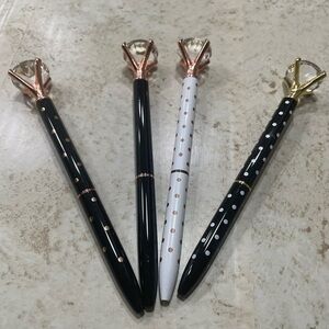 Pack of 4 beautiful Pens